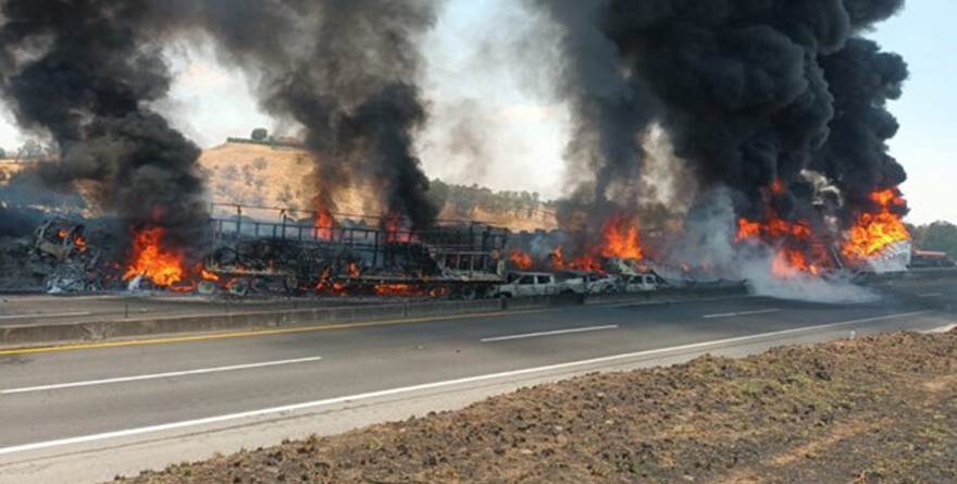 INVESTIGAN CAUSAS DE LA CARAMBOLA EN AUTOPISTA A GUADALAJARA