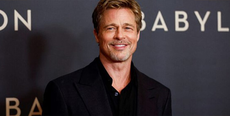 ACUSAN A BRAD PITT DE SAQUEAR CASTILLO MIRAVAL