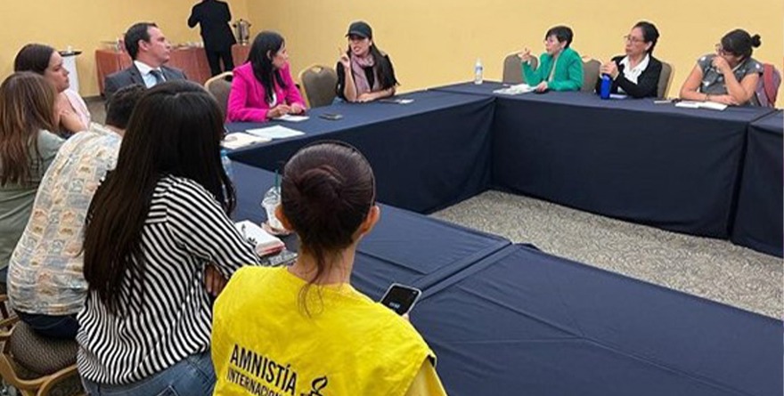 ALCALDESA DE LEÓN DEBE DAR DISCULPA PÚBLICA A FEMINISTAS