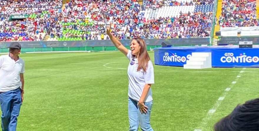 INAUGURAN LA COPA CONTIGO SÍ EN LEÓN