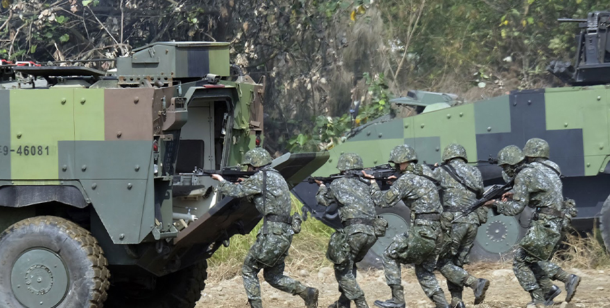 APRUEBA EU PRIMER PAQUETE DE AYUDA MILITAR DIRECTA A TAIWÁN