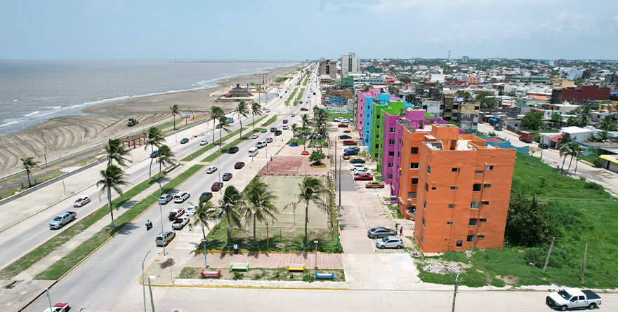 EMBELLECEN EDIFICIOS EN COATZACOALCOS