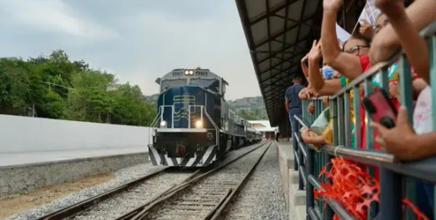 TREN INTEROCEÁNICO PARA PASAJEROS, EN DICIEMBRE