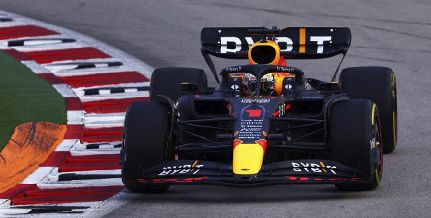 PROBLEMAS PARA RED BULL EN LA P2 DE SINGAPUR