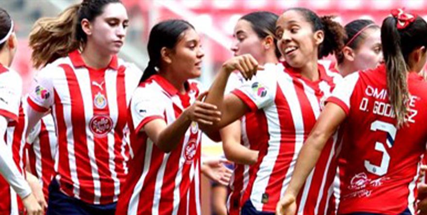 CHIVAS GOLEA AL MAZATLÁN