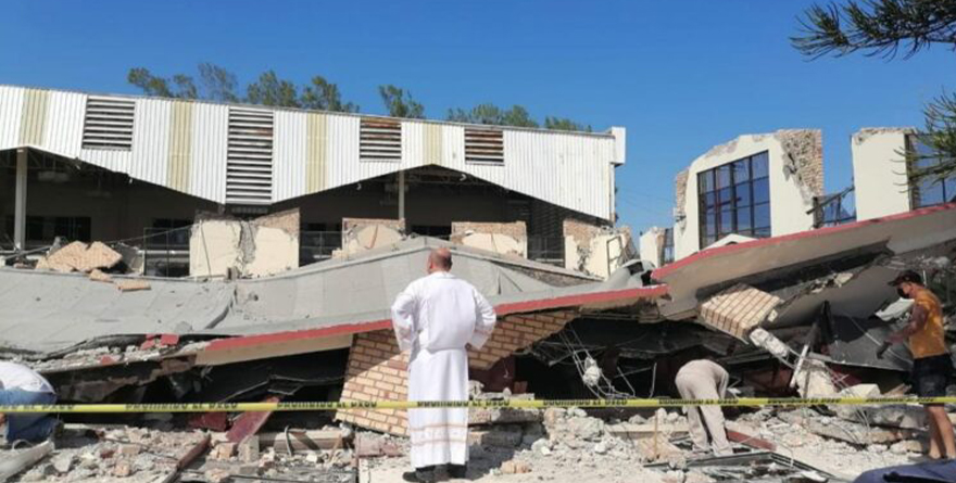 CAE TECHO DE IGLESIA EN CIUDAD MADERO, TAMAULIPAS DEJA VARIOS MUERTOS