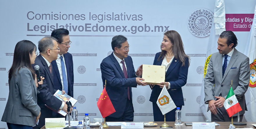 RECIBE CONGRESO DELEGACIÓN DE LA PROVINCIA DE SHANDONG