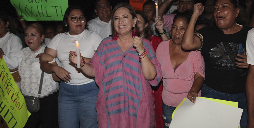 ARRANCA XÓCHITL GÁLVEZ DE MADRUGADA EN COYUCA