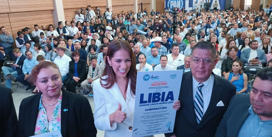 LIBIA DENISSE SE REGISTRÓ COMO CANDIDATA DEL PAN GUANAJUATO