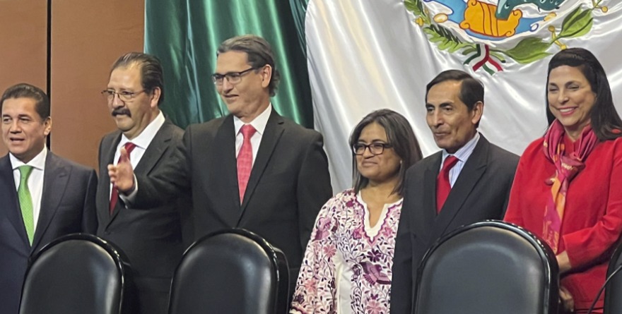 ENTREGAN PAQUETE ECONÓMICO 2024 AL CONGRESO DE CDMX