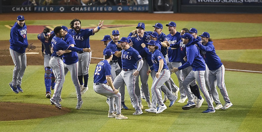 ES RANGERS CAMPEÓN POR PRIMERA VEZ EN GL