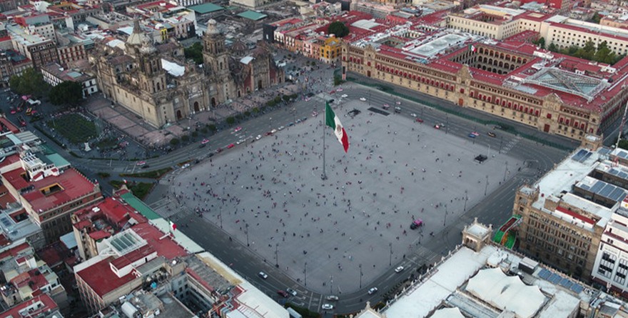 ALISTAN CIERRE VIAL DEL ZÓCALO