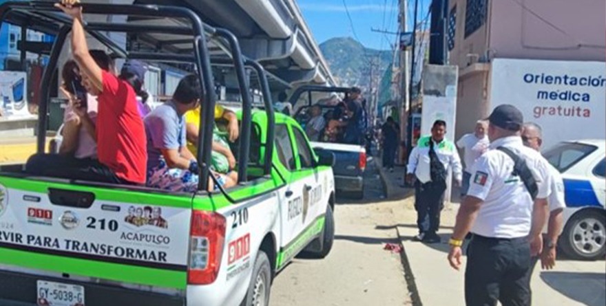 ATACAN TERMINAL Y SUSPENDEN TRANSPORTE EN ZONAS DE ACAPULCO