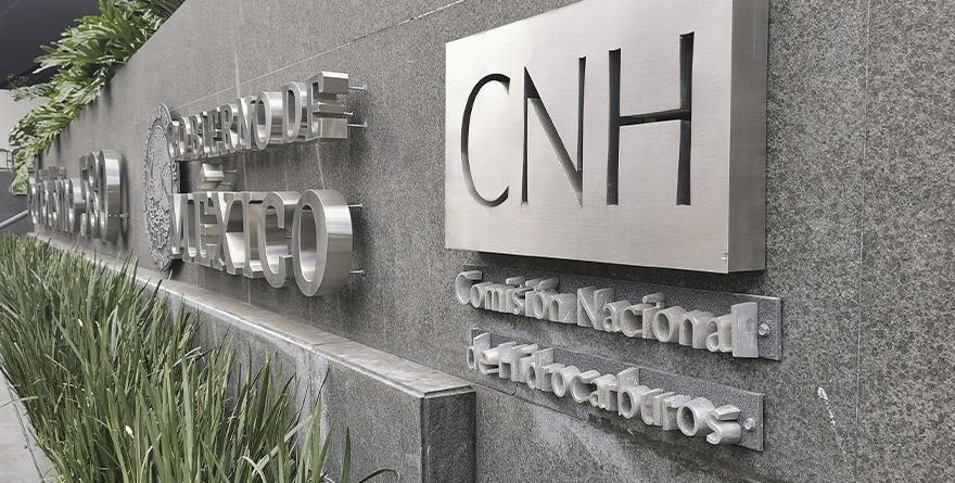 NOMBRAN COMISIONADOS SIN EXPERIENCIA PARA LA CNH