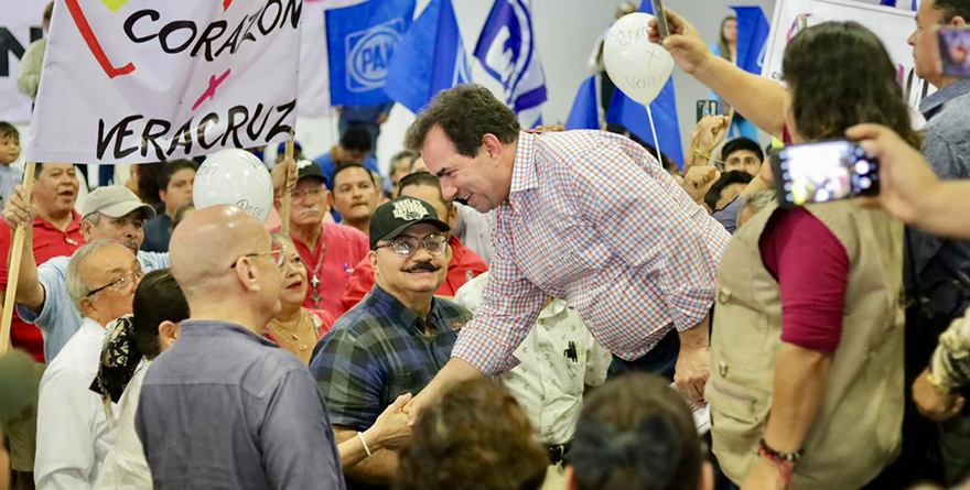 COATZACOALCOS SOBREVIVE AL ABANDONO DE UN MAL GOBIERNO: PEPE YUNES