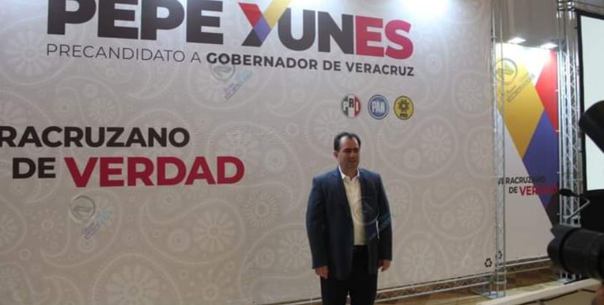 PEPE YUNES SE REÚNE CON LA PRENSA