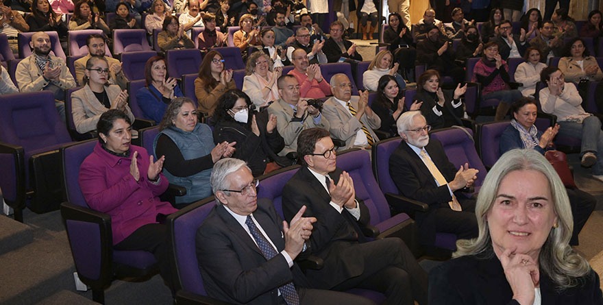 OBJETIVOS CLAROS EN EL INSTITUTO DE INV. FILOLÓGICAS: LILIÁN ÁLVAREZ ARELLANO