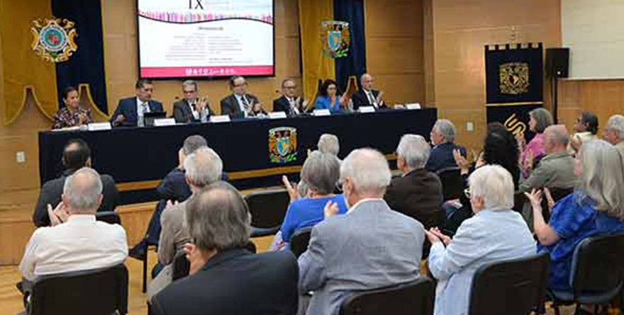 LAS CIENCIAS SOCIALES ESTÁN LLAMADAS A DIBUJAR HOJAS DE RUTA PARA AVANZAR EN DEMOCRACIA: RECTOR LOMELÍ