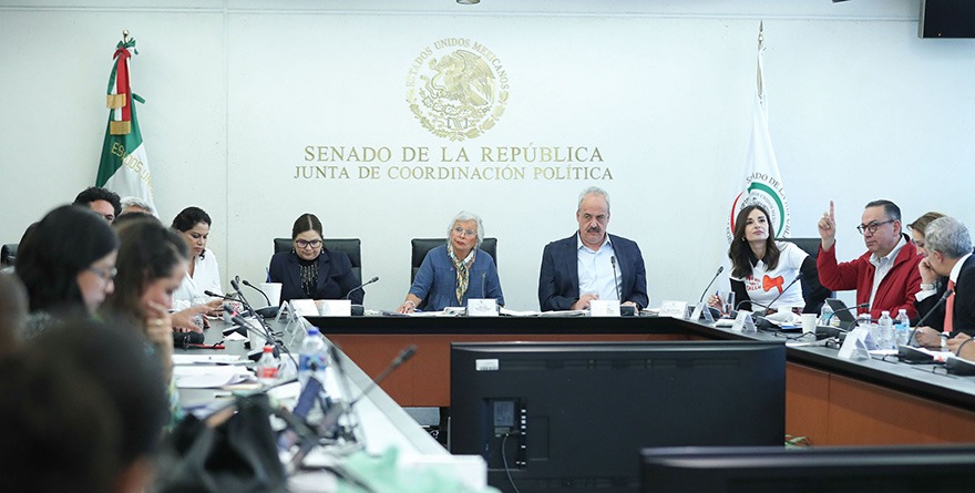 AVANZA EN SENADO QUE PRESIDENTE PUEDA DAR ‘AMNISTÍA DIRECTA