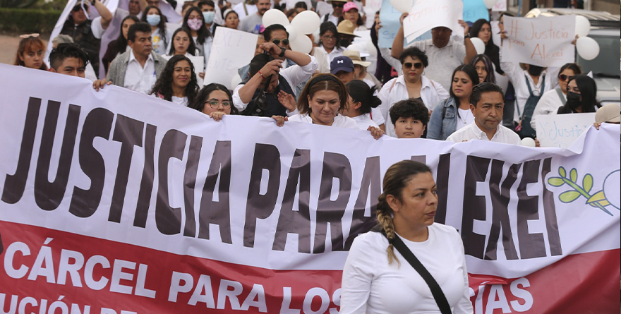 EXIGEN JUSTICIA; MARCHAN EN APOYO A ALEXEI RUÍZ POR INTENTO DE HOMICIDIO