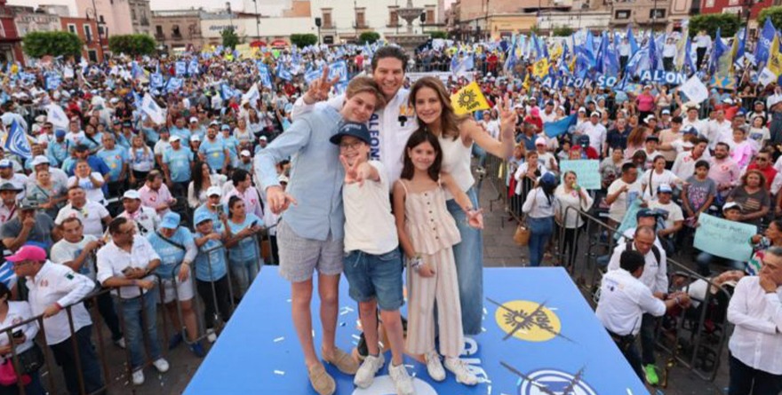 ALFONSO MARTÍNEZ SE REELECTO COMO ALCALDE DE MORELIA