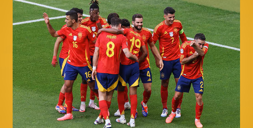 ESPAÑA GANA 3 A 0