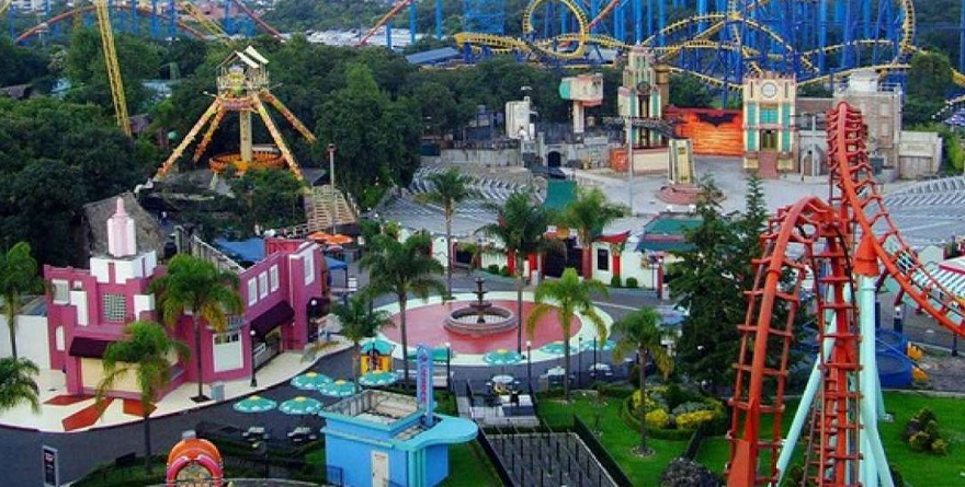 SIX FLAGS QUE REUBICARÁ JUEGO Y NO DERRIBARÁ ÁRBOLES