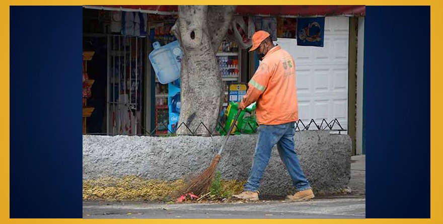 TRABAJADORES DE LIMPIA CONTRIBUYEN A REDUCIR EL IMPACTO AMBIENTAL