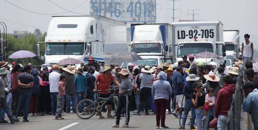 ATRAPADOS MÁS DE 30 HORAS EN LA MÉXICO-PUEBLA