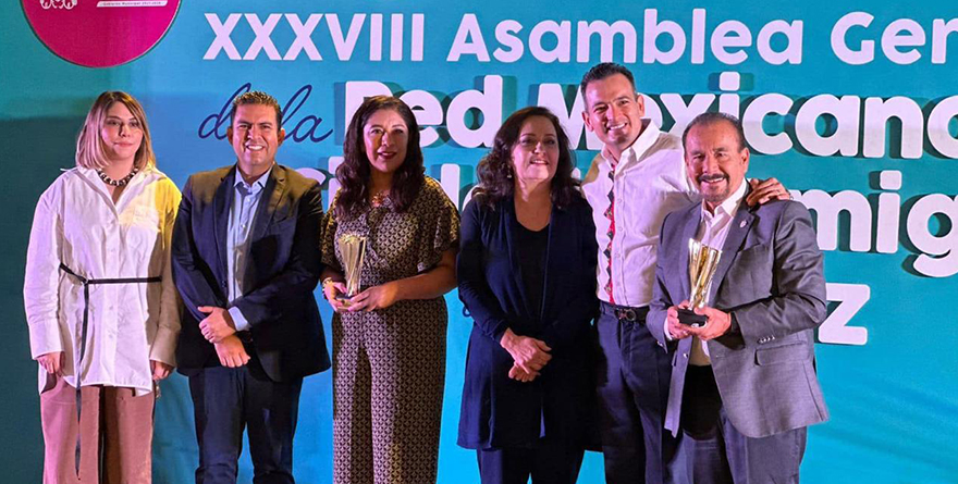 OTORGAN A PEDRO RODRÍGUEZ PREMIO CIUDAD AMIGA DE LA NIÑEZ