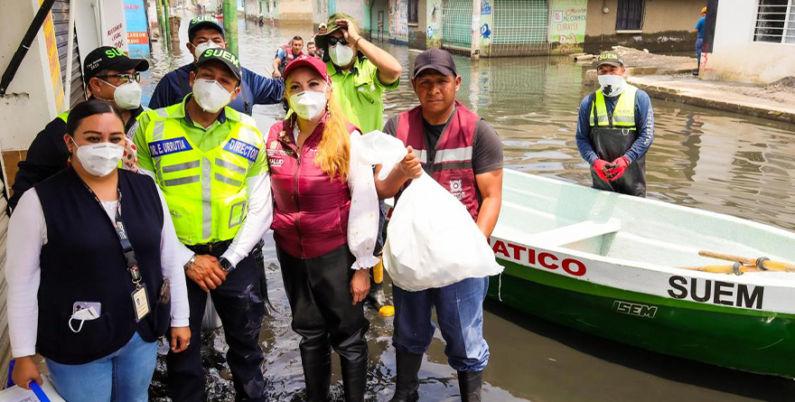 ATIENDE GOBERNADORA DELFINA GÓMEZ LA SALUD DE LAS FAMILIAS AFECTADAS EN CHALCO