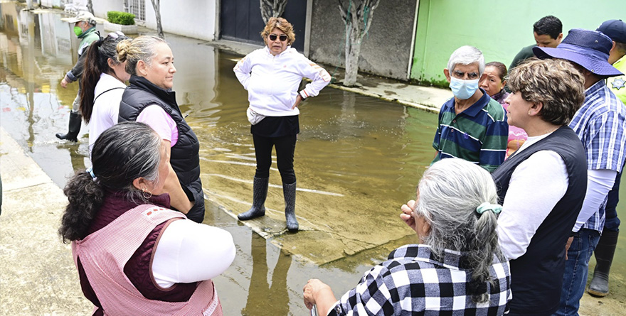 GOBERNADORA DELFINA GÓMEZ SUPERVISA OBRAS DEL COLECTOR EN CHALCO