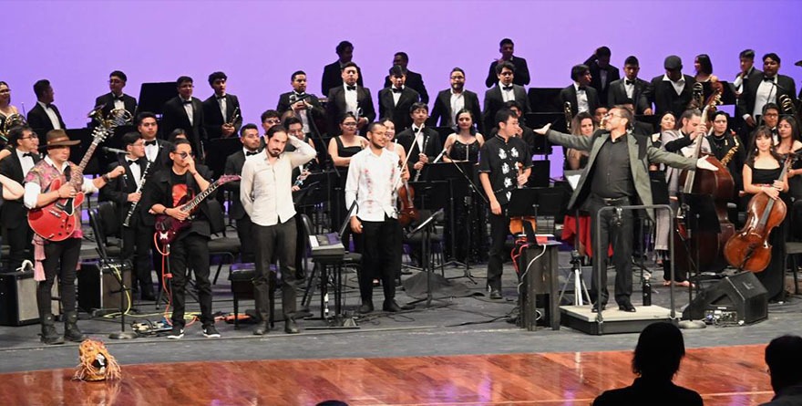 INBAL RINDIÓ UN HOMENAJE A LA DIVERSIDAD DE LA MÚSICA CONTEMPORÁNEA