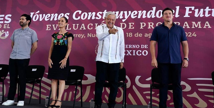 SAMUEL GARCÍA TAMBIÉN RECIBE ABUCHEOS EN EVENTO DE AMLO Y SHEINBAUM