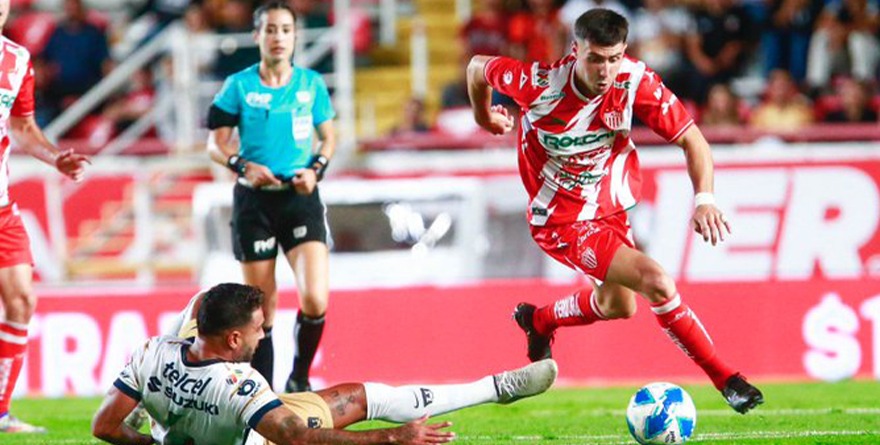 NECAXA VENCE A PUMAS