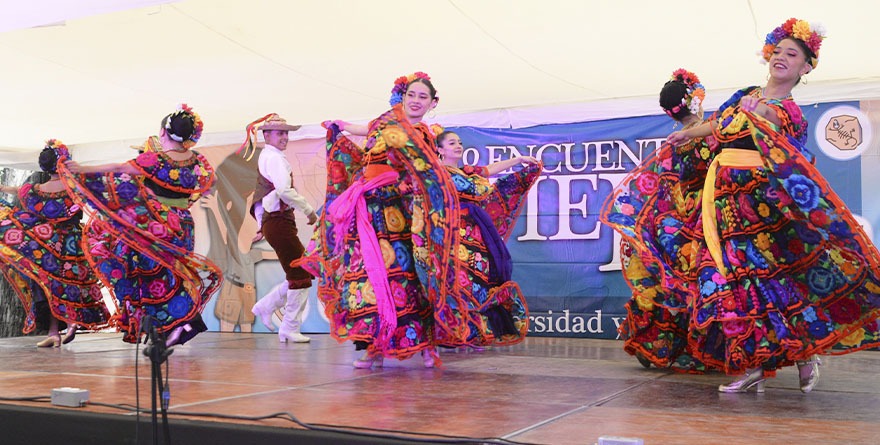 DOMINGO DE CIENCIA DE LA UNAM EN EL KIOSKO DE SANTA MARÍA LA RIBERA