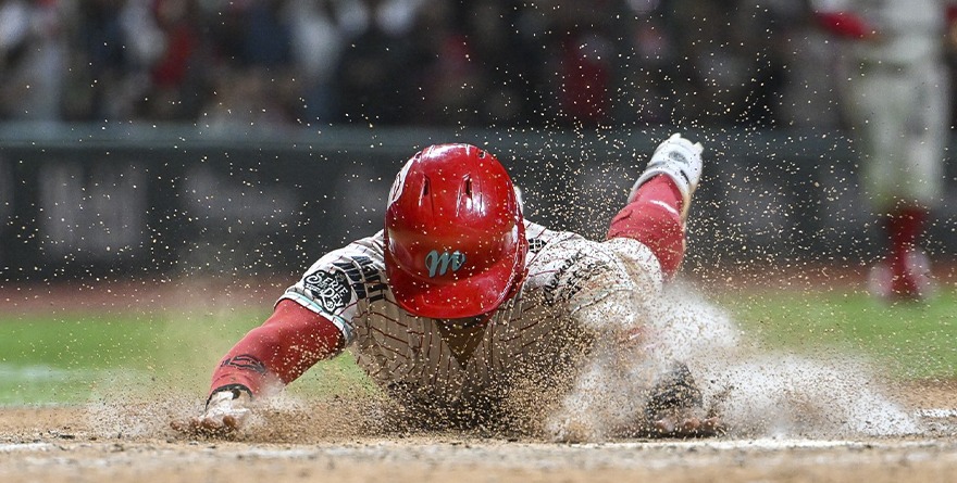 GANAN DIABLOS ROJOS A SULTANES EN INICIO DE LA SERIE DEL REY