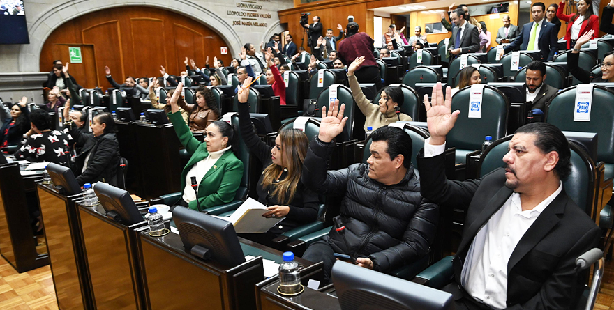 AVALA CONGRESO CINCO COMPARECENCIAS POR INFORME DE DELFINA GÓMEZ