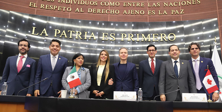 RESPALDA DE LA FUENTE LA COMISIÓN DE RELACIONES EXTERIORES AMÉRICA DEL NORTE, PRESIDIDA POR LA SENADORA RUTH GONZÁLEZ SILVA