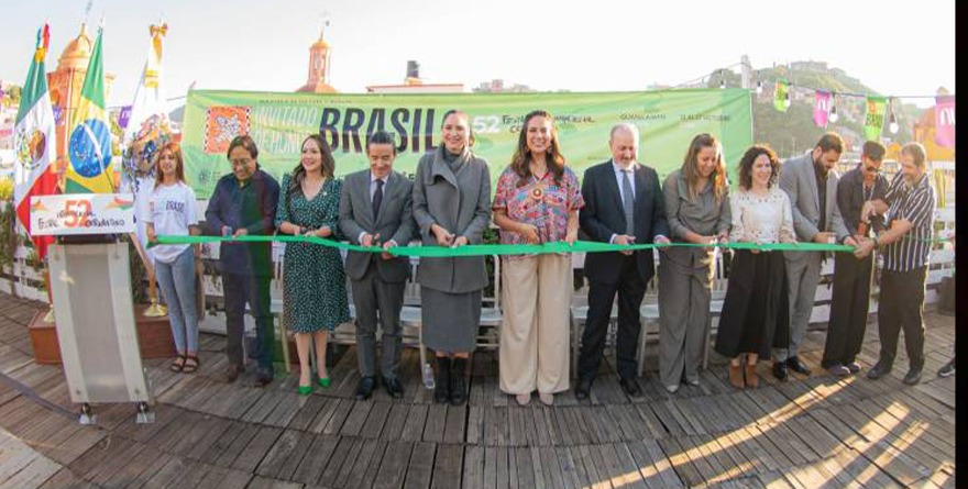 ABRE CASA BRASIL EN EL FESTIVAL CERVANTINO